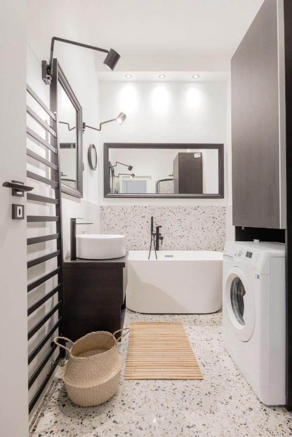 Two-Bedroom Apartment Next To Music Academy Budapest Exterior photo